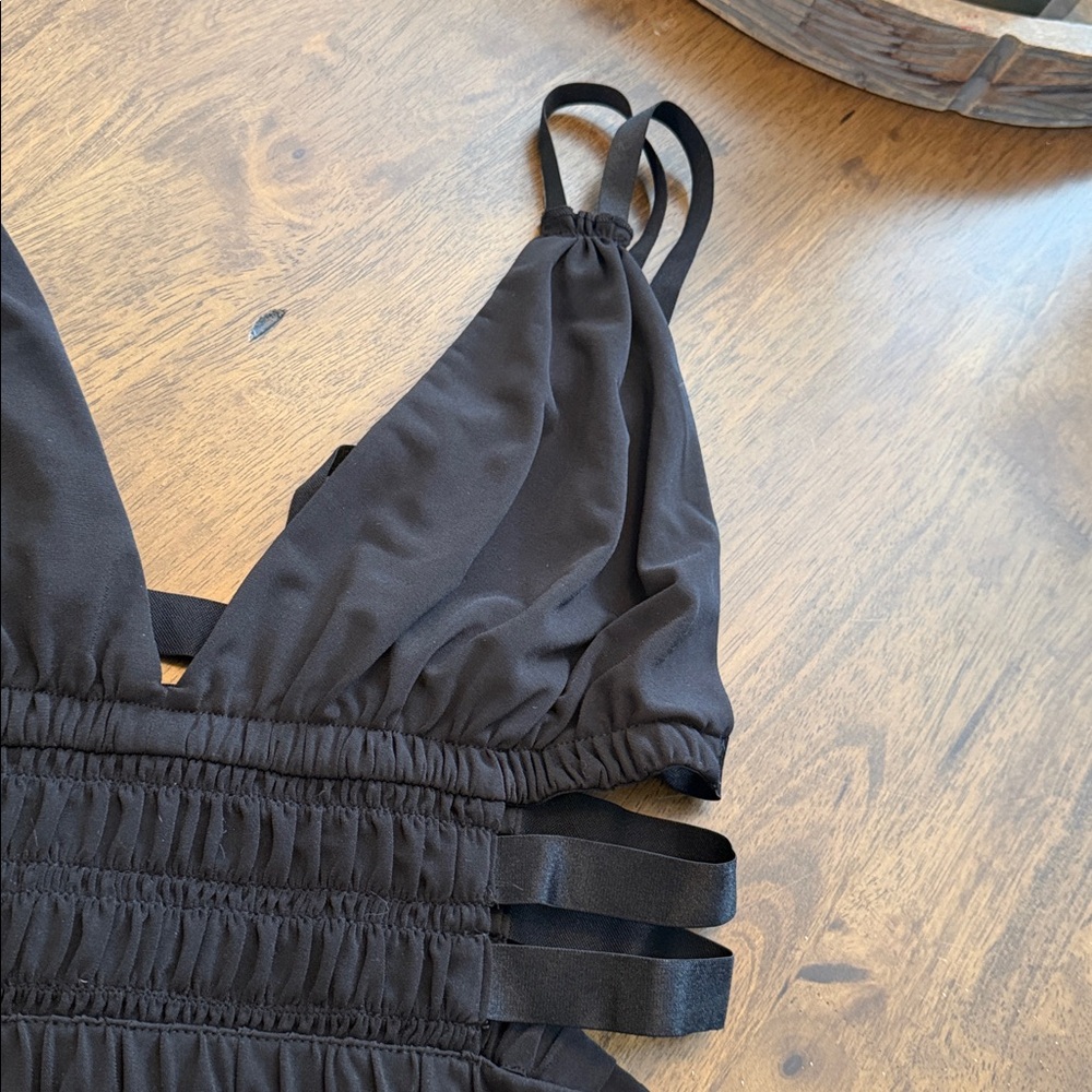 Express Strappy Tank - Picture 3 of 6